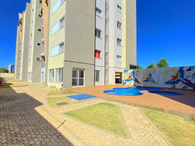 Apartamento de 2 quartos na 203 Norte